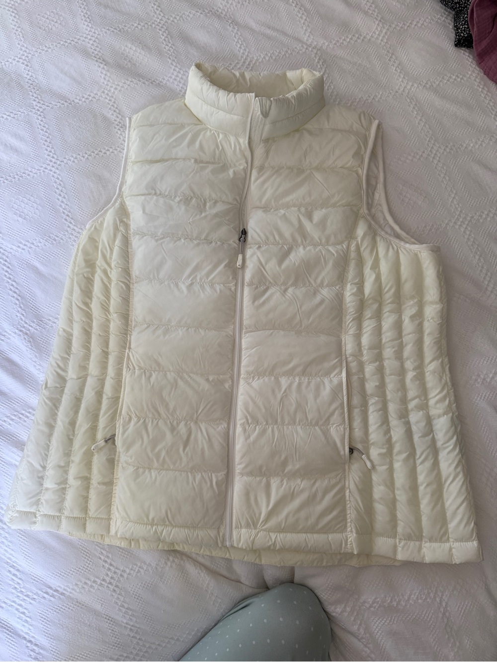 32 Degrees Cream Quilted Lightweight Vest